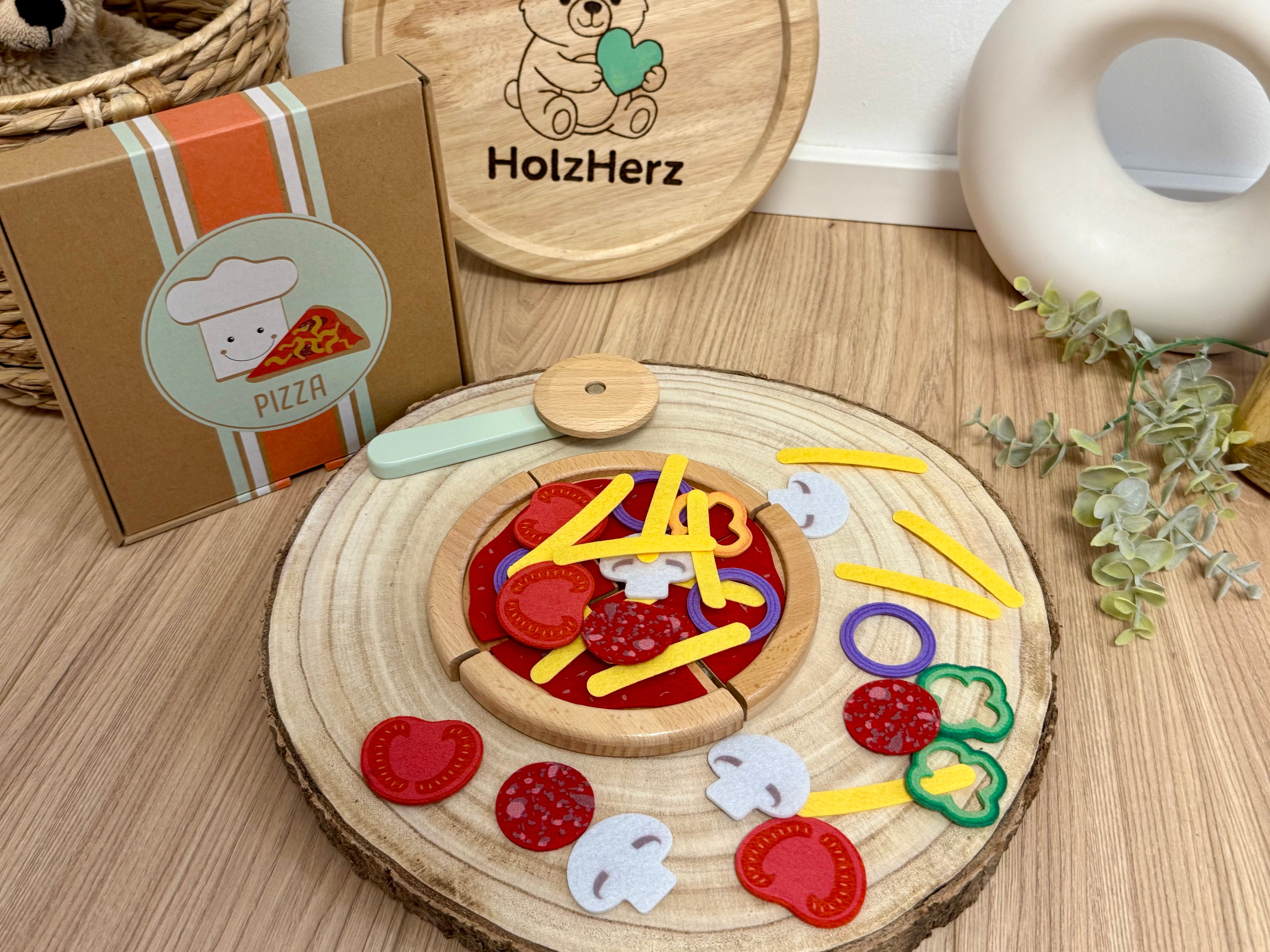 Pizza-Set aus Holz – Belegen, Schneiden & Servieren